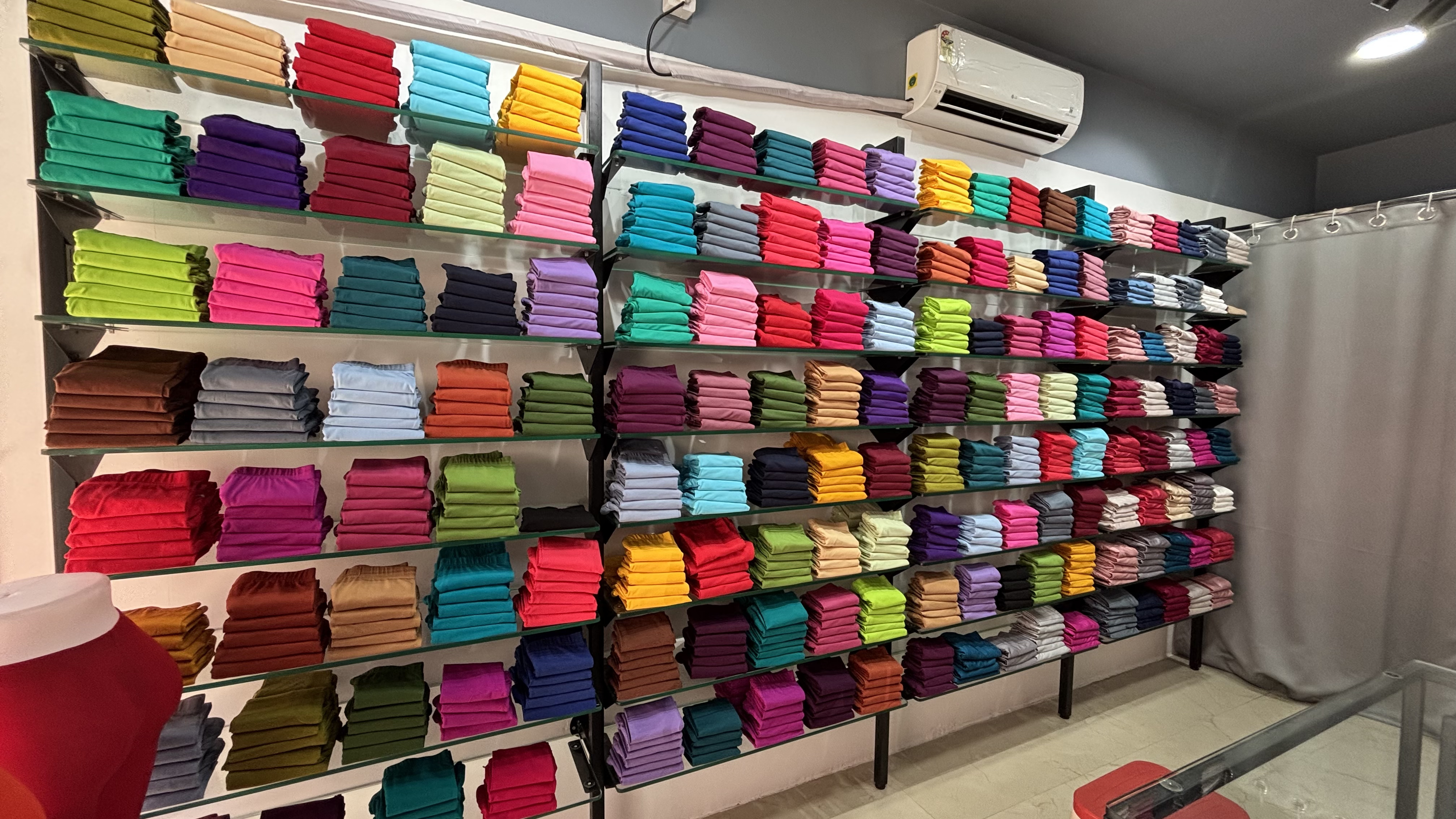 Color-max Showroom